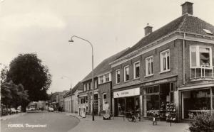 BV081 4 Vorden, Dorpsstraat, Wullink